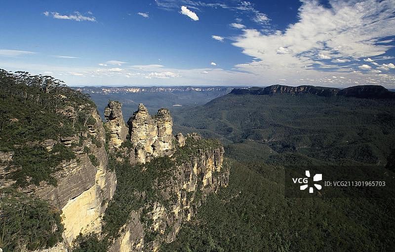 蓝山三姐妹图片素材