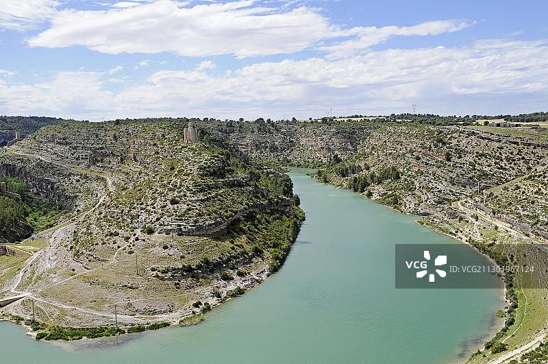 西班牙昆卡省阿拉尔孔的胡卡尔河弯道图片素材