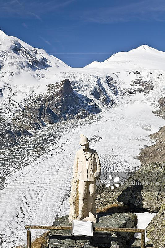 奥地利皇帝弗朗茨·约瑟夫雕像图片素材
