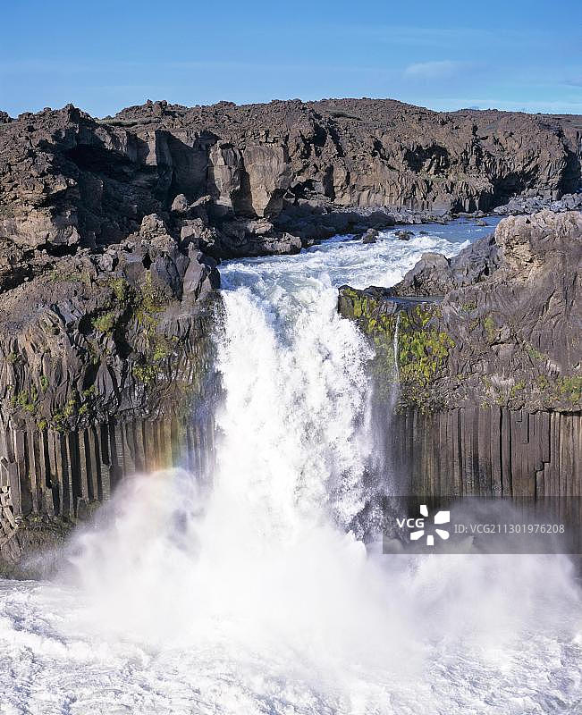 冰岛斯普伦吉桑杜尔高地公路的奥德亚尔瀑布图片素材