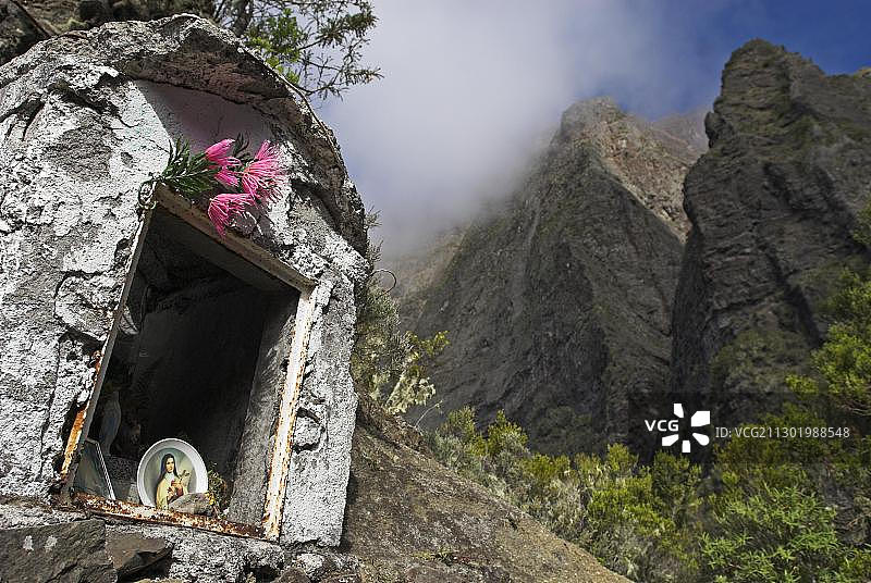 锡拉奥斯竞技场Col du Taibit的圣玛丽神殿，留尼汪岛，法国，非洲，欧洲图片素材