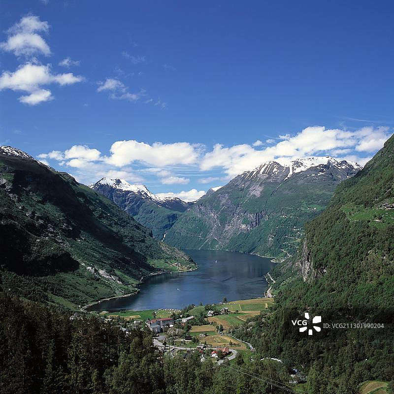 挪威松恩峡湾的盖朗厄尔峡湾图片素材