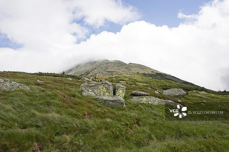 捷克克尔科诺谢山斯涅日卡阴天景观图片素材