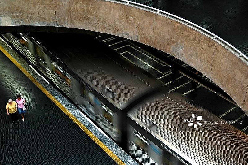 巴西圣保罗Praca da Se车站地铁出发场景图片素材