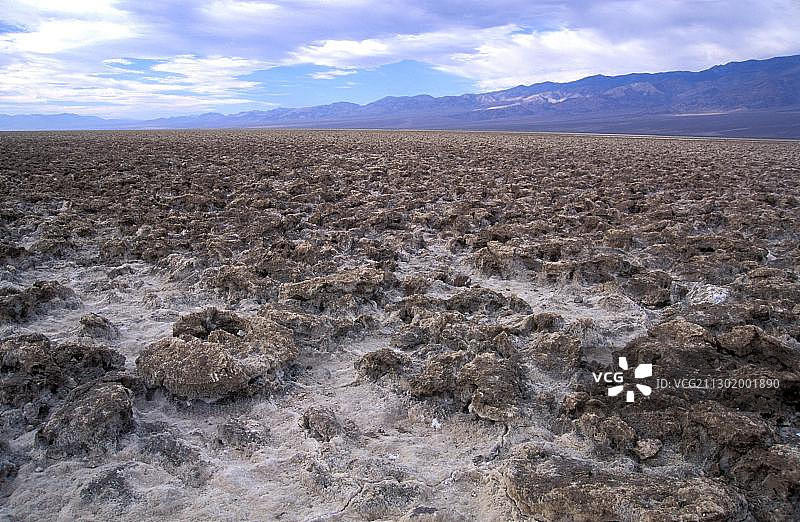 美国死亡谷国家公园的魔鬼高尔夫球场图片素材