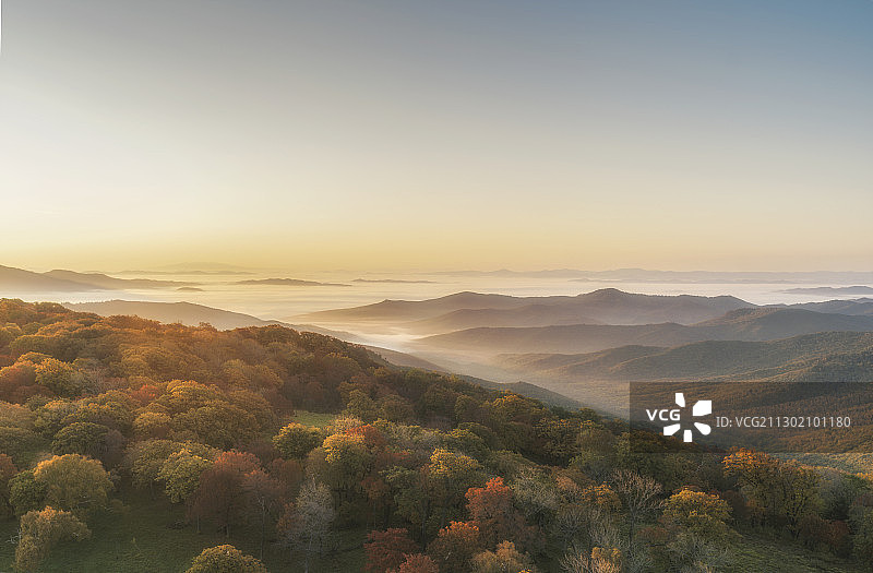 浮云朝露图片素材