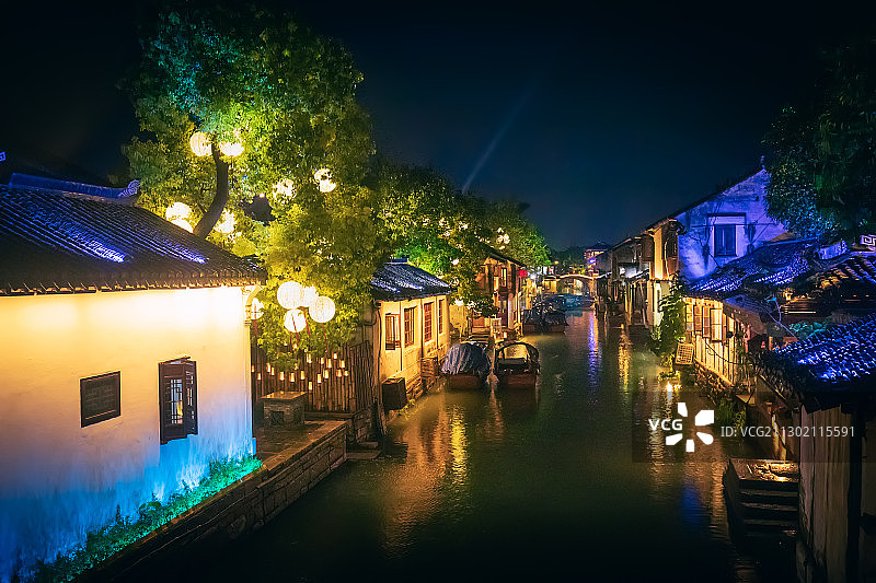 江苏昆山周庄水乡古镇夜景风光图片素材