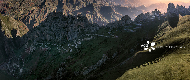 西藏昌都孜珠寺风光图片素材