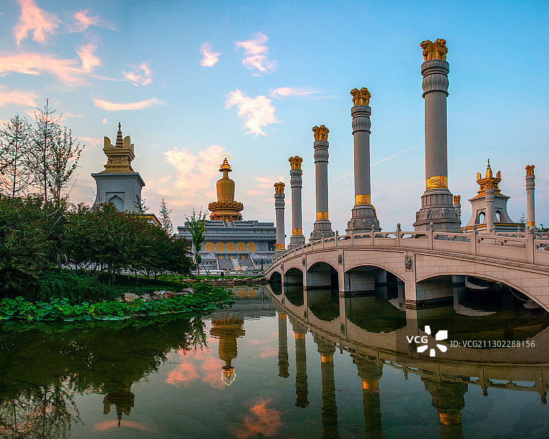 山东省兖州兴隆寺佛塔图片素材