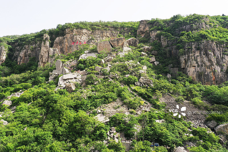 山东枣庄熊耳山大裂谷图片素材