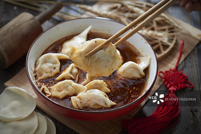 酸汤水饺图片素材