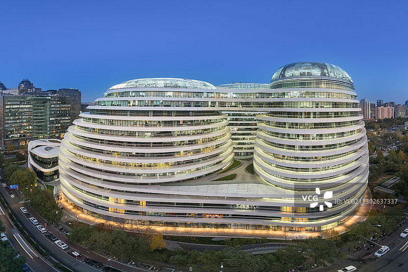 北京银河SOHO夜景图片素材