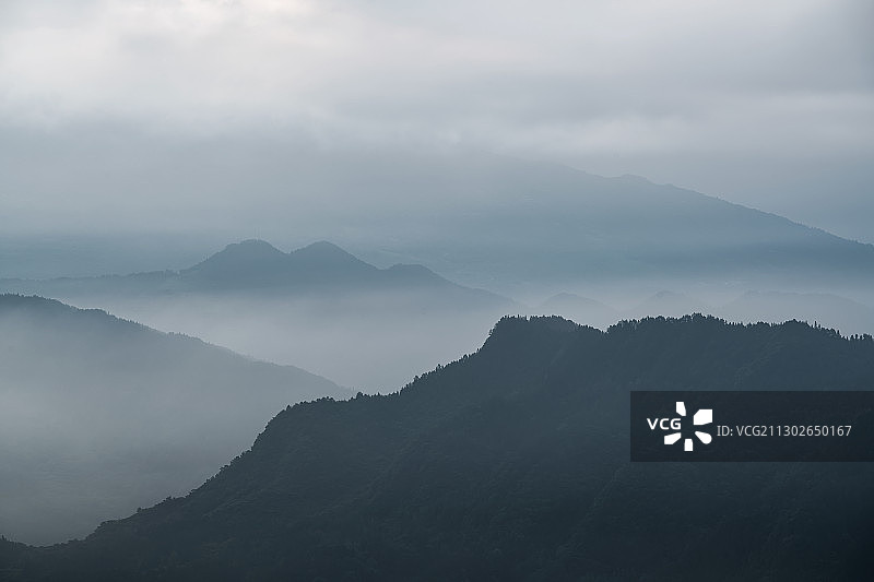 重庆市武隆区仙女山层雾景观图片素材