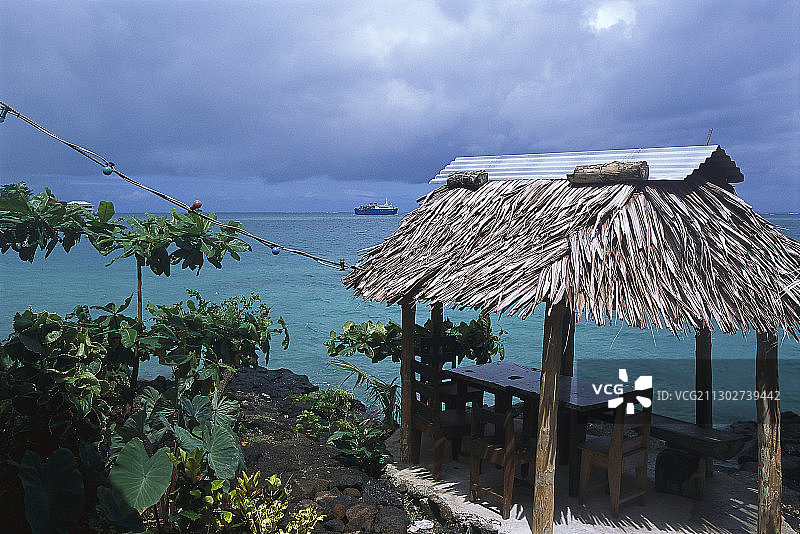 萨摩亚萨莱洛洛加附近的滨水酒吧图片素材