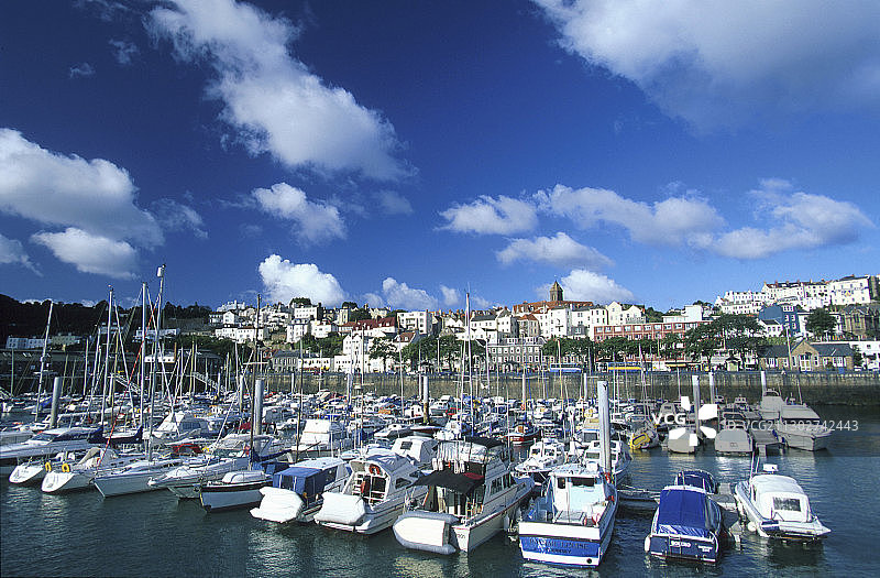 英国海峡群岛格恩西岛圣彼得港图片素材