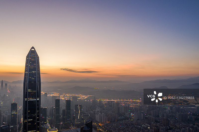 航拍深圳平安中心大厦日出图片素材