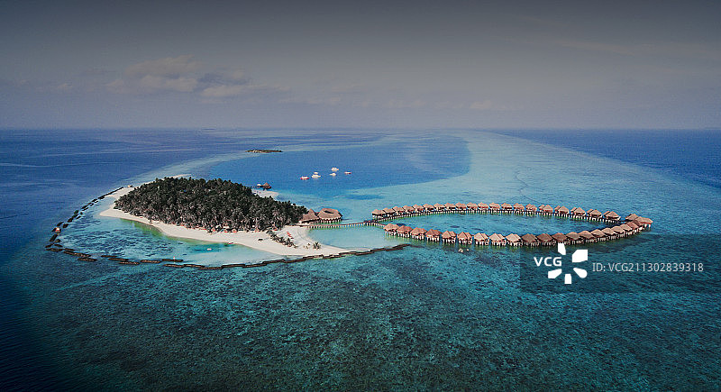 《印度洋小岛》拍摄于印度洋岛国马尔代夫。图片素材