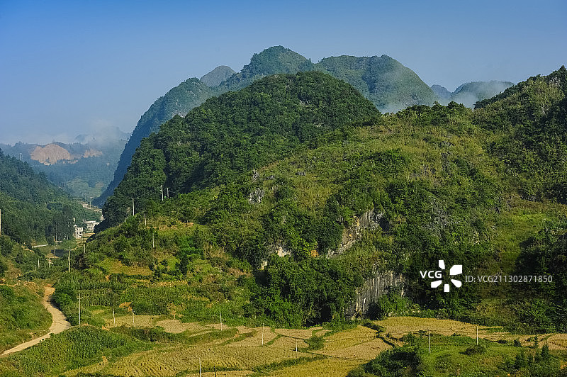 广西河池巴马山乡风光图片素材