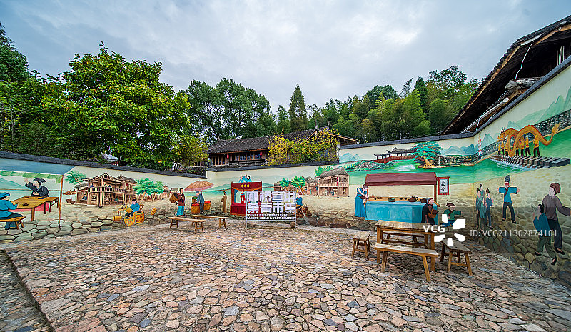 浙江省温州市泰顺县素有中国廊桥之乡的美誉，廊桥文化园汇聚廊桥图片素材