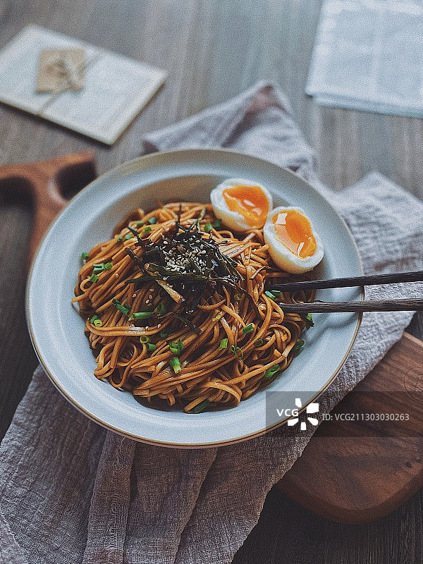 葱油拌面图片素材