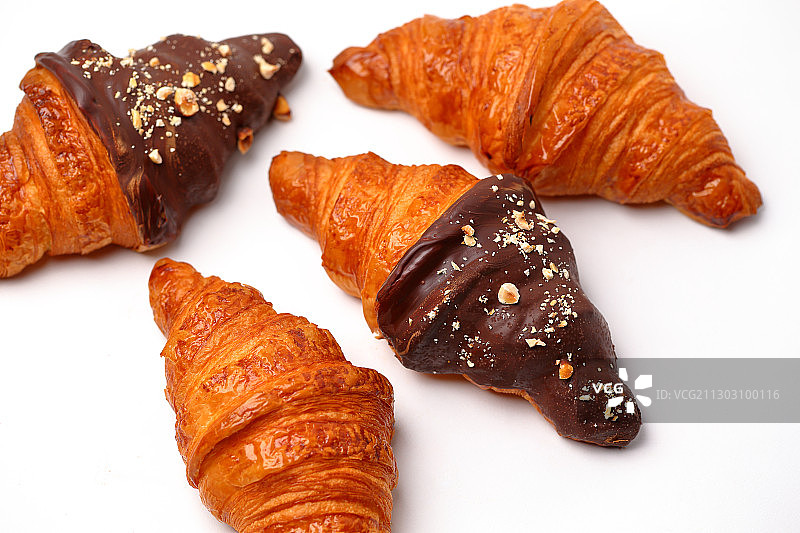 巧克力羊角面包图片素材