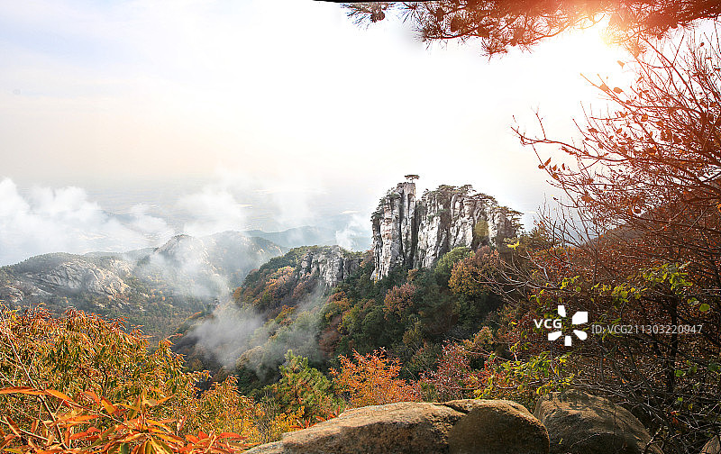 沂蒙山龟蒙景区鹰窝峰秋季风景图片素材