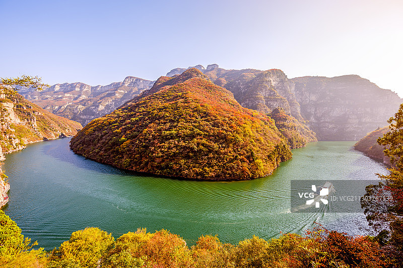 中国河南焦作青天河鲸鱼湾秋景图片素材