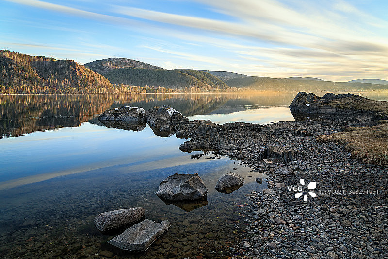 克拉斯诺亚尔斯克湖的自然风光，俄罗斯图片素材