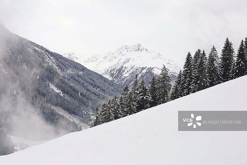 奥地利伊施格尔雪山风光图片素材