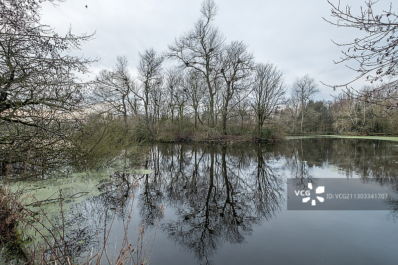 英国黑潭湖泊天空景色图片素材