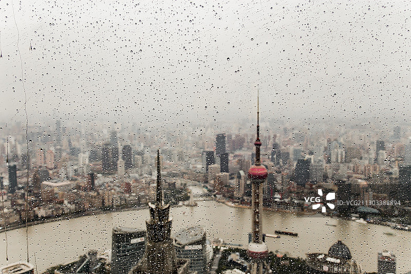 雨中上海图片素材