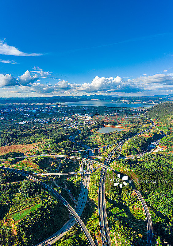 云南省玉溪市澄川高速雄关立交桥图片素材