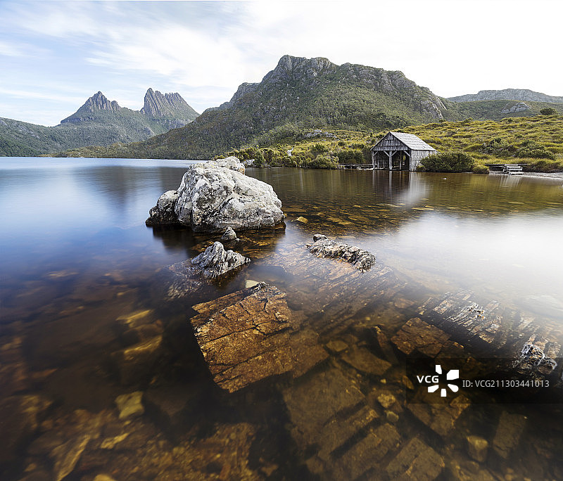 澳大利亚塔斯马尼亚摇篮山湖光景色图片素材