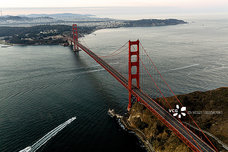 美国金门大桥悬索桥高角度景观图片素材