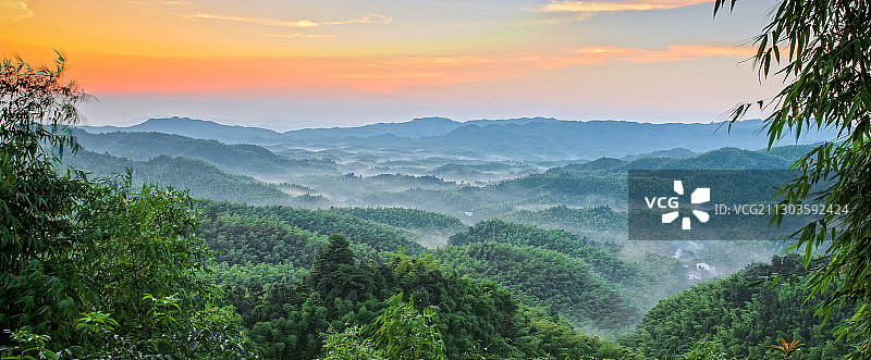 竹海之晨＋四川宜宾市蜀南竹海图片素材