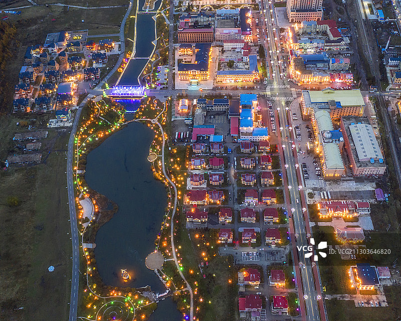 航拍阿尔山市夜景图片素材