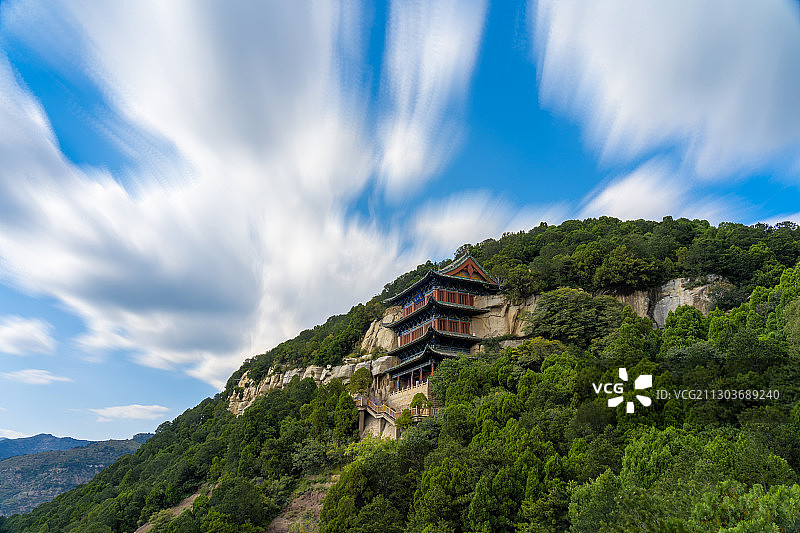 太原天龙山石窟白天多云图片素材