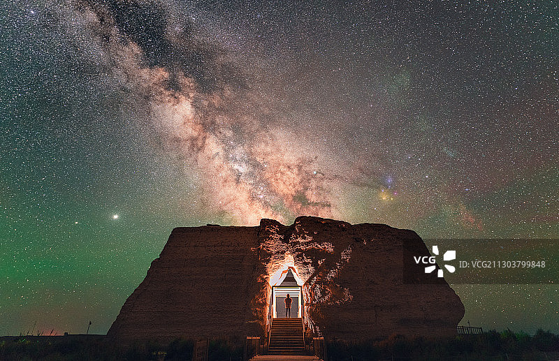 穿越千年图片素材