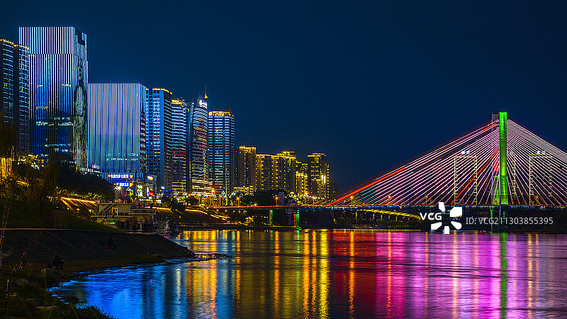 四川省南充市夜景灯光秀图片素材