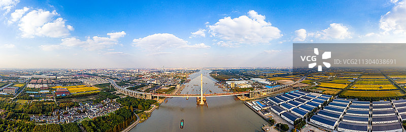 上海闵行区即将通车的昆阳路越江大桥闵浦三桥蓝天白云航拍全景图片素材