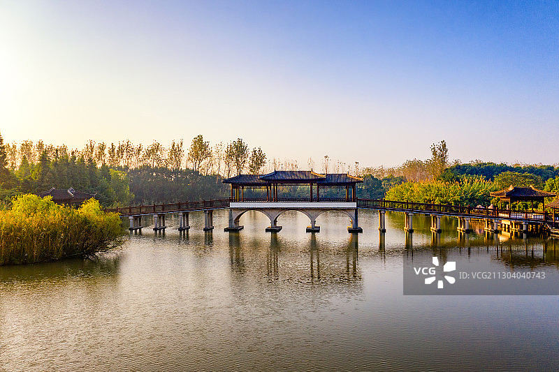 江苏苏州市常熟市沙家浜芦苇荡风景区清晨航拍图片素材