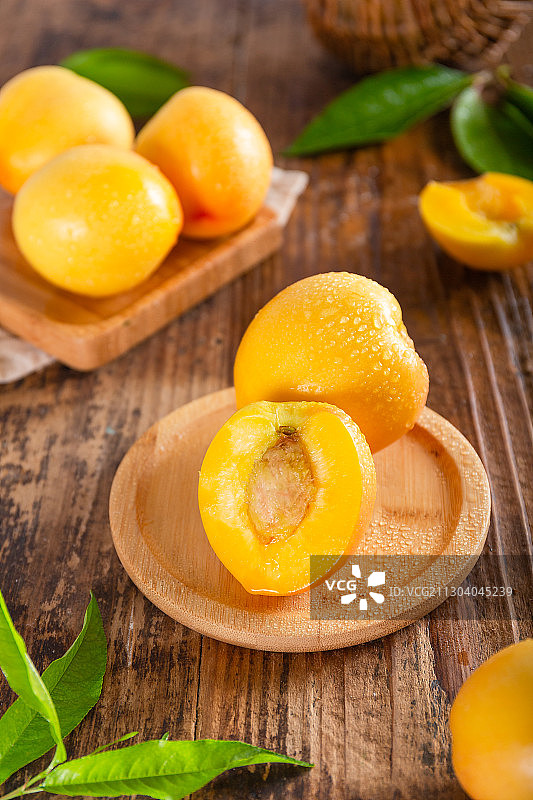 小清新风格黄金油桃图片素材