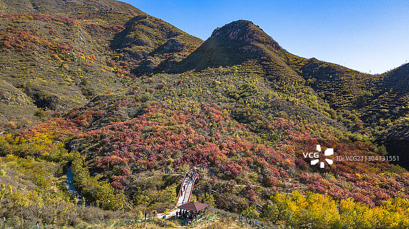 航拍五彩浅山图片素材
