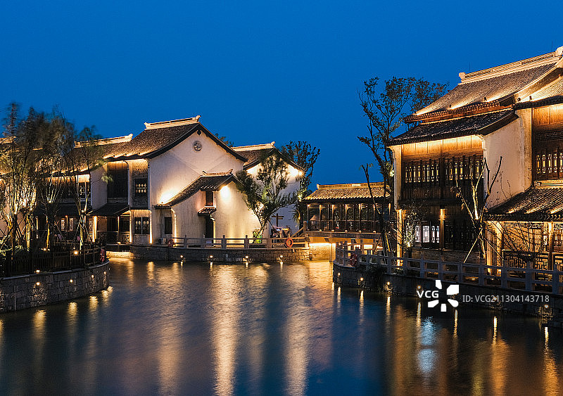 东晋水城夜景图片素材