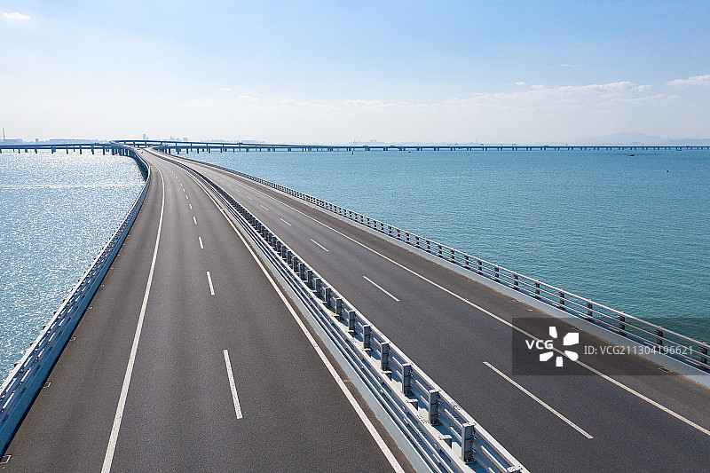 青岛胶州湾跨海大桥路面图片素材