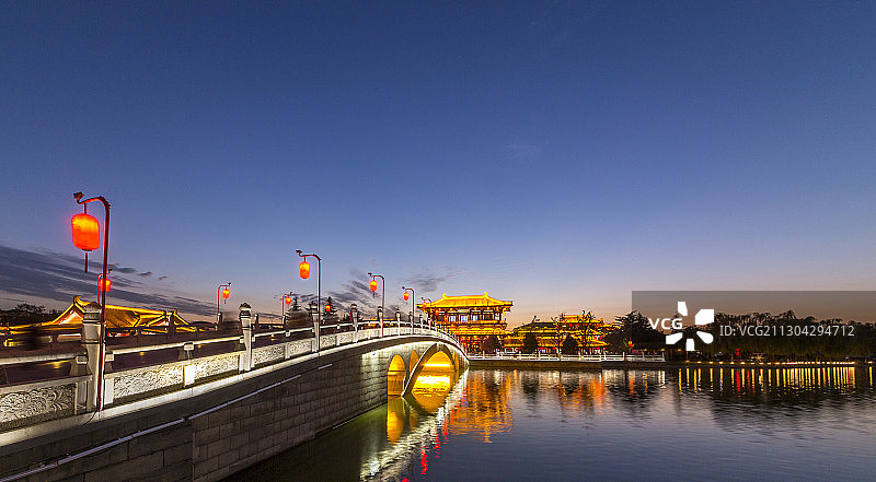 陕西西安大唐芙蓉园风光图片素材