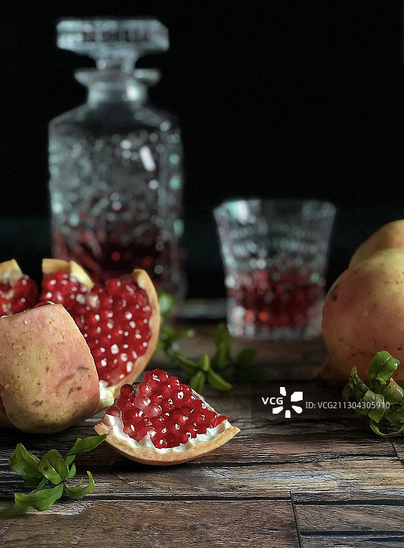 可以喝的雅诗兰黛图片素材