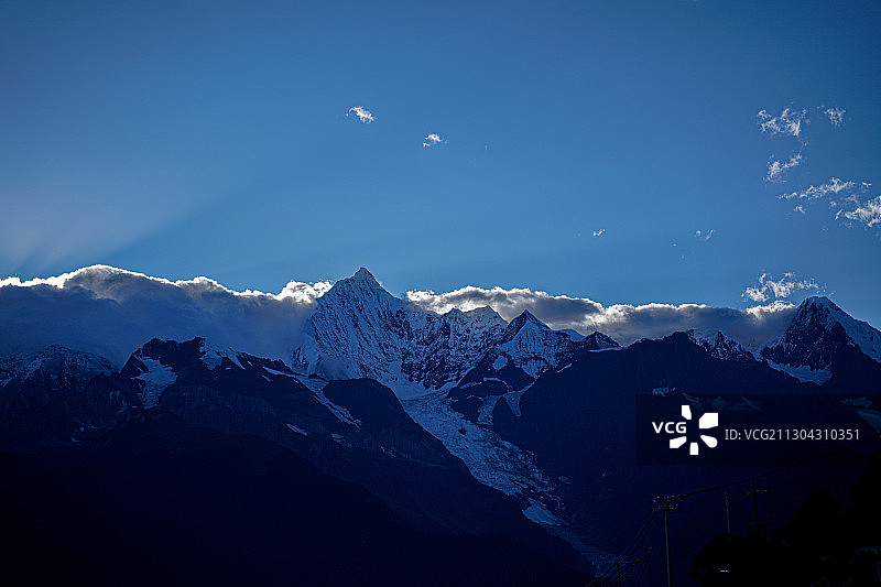 梅里雪山：卡瓦格博峰图片素材
