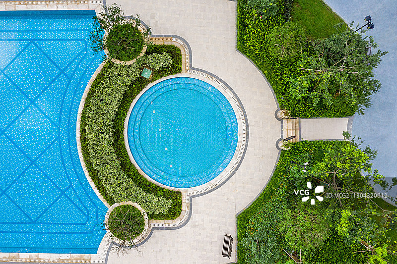 俯瞰游泳池图片素材