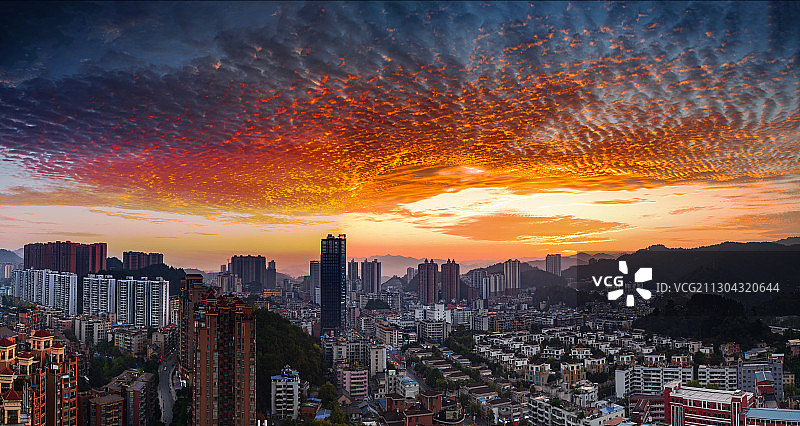 贵阳市乌当区新添城区火烧云图片素材